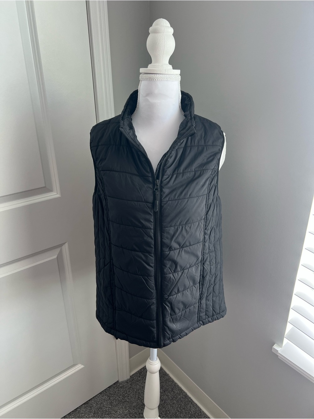 Women's Black Quilted Puffer Vest - Lightweight Layering
